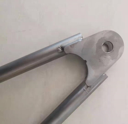 Objet Remplacement/réparation 13-5/8'' 1 Hole Tab Titanium Sprint Partie de voiture avec conception universelle et 0,065' épaisseur de paroi