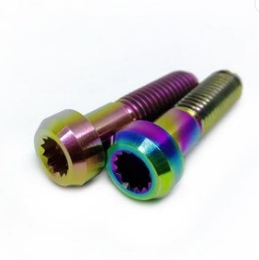 Grade GR5 Titane boulons à jante divisée M7 x 24MM DIN Standard Finition naturelle pour vos besoins de fabrication