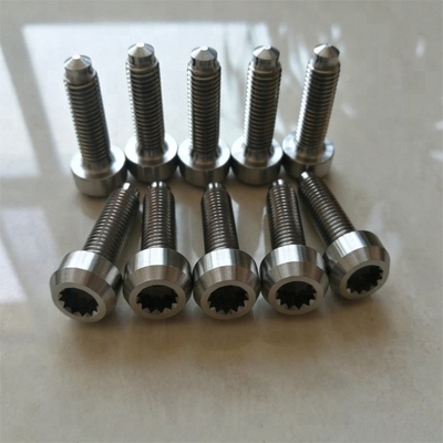 Facile à installer et durable M7 * 24 mm boulons de bord en titane pour finition naturelle standard BBS DIN