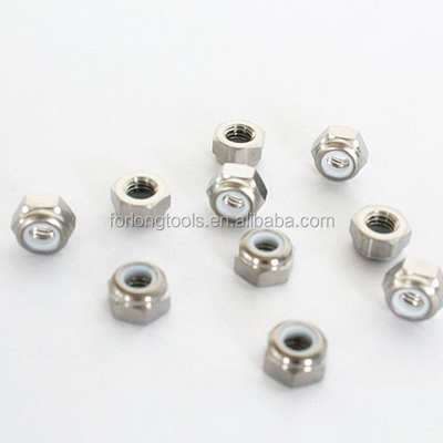 Titane alliage M6x1.25 écrous de fermeture de la tête de la bride hexagonale avec finition universelle et insert en nylon répondant aux exigences de la norme DIN