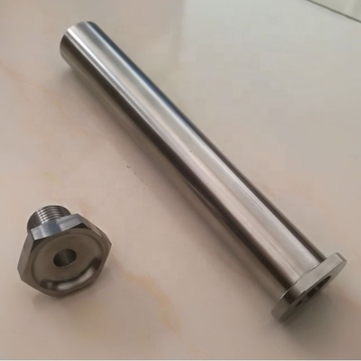 Spindles en alliage de titane avec une finition naturelle et un diamètre de 5/8&quot; selon la norme DIN