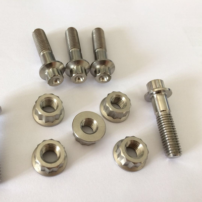 Année universelle Améliorez vos roues avec OE standard NO. Titanium Gr5 12 PT RS/ RX Kit à jantes séparées M7 x 32 Boulon et écrous