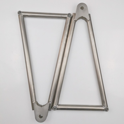 L'échelle de Jacobs faite sur mesure Titane naturel 13 5/8 en long 3 trous 1 trou pour le montage de voiture universel Sprint Car Racing