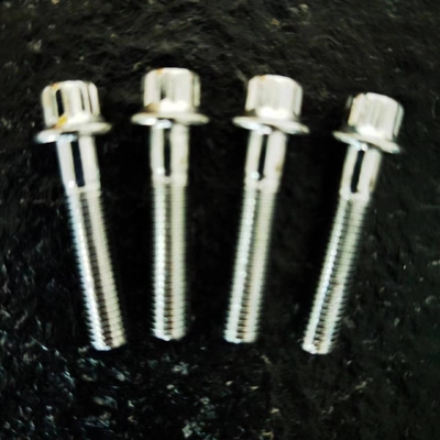 Finition de glissement DIN Standard M7 x 32 12 PT Boulon et écrous de verrouillage en nylon M7 pour roues BBS en acier finition ZINC
