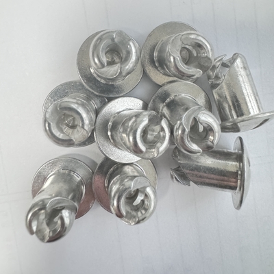 Débloquez le plein potentiel de votre voiture Sprint avec les fixations universelles en aluminium 7/16&quot; *.600 Dzus Button Silver