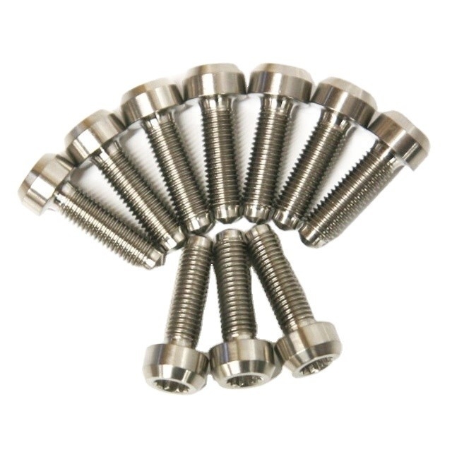 Finition en titane standard DIN M7 * 24MM Boulon et parfait pour la roue à jante divisée en titane prête à être expédiée